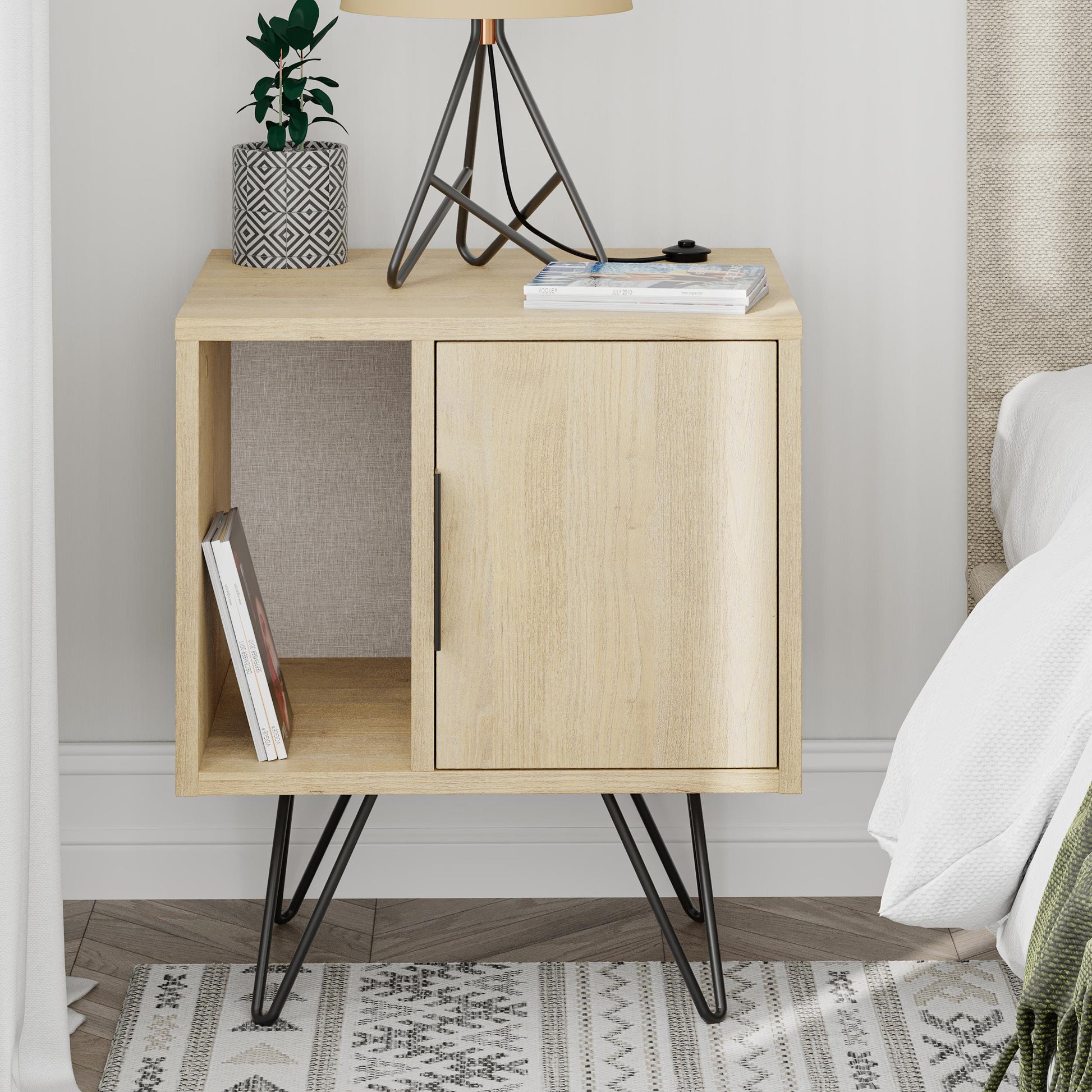 Glynn Nightstand - Oak - 9