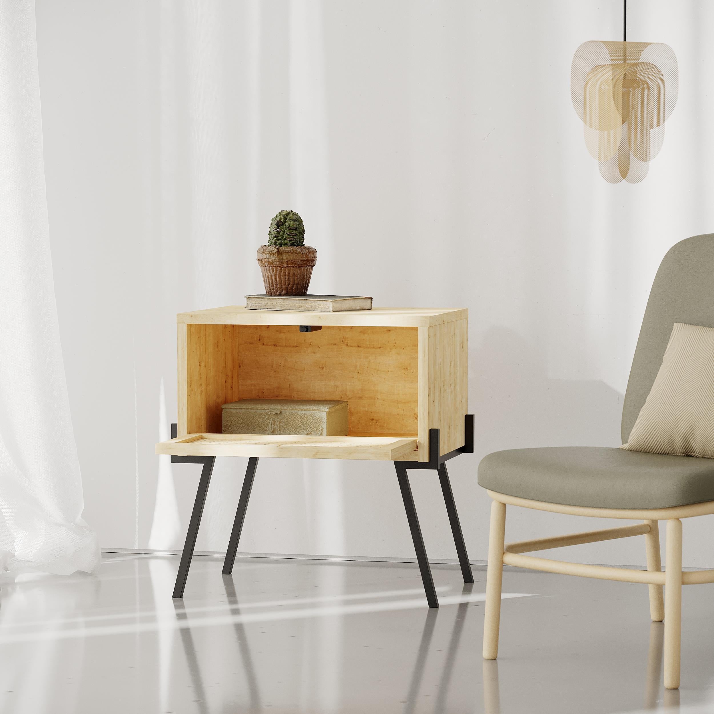 Naive Nightstand - Oak - 9